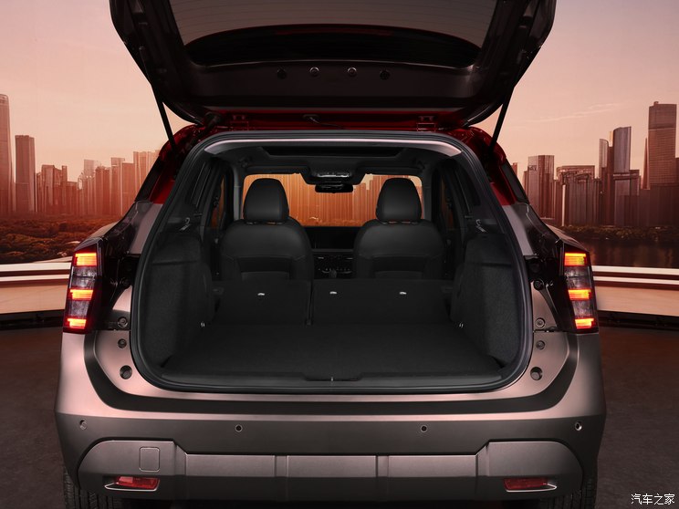 日产(进口) 劲客(海外) 2025款 SR 美国版 日产(进口) 劲客(海外) 2025款 SR 美国版