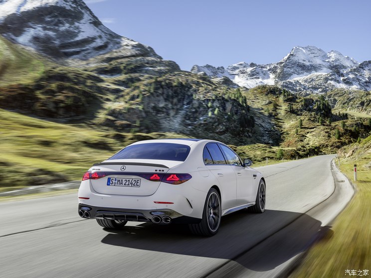 梅赛德斯-AMG 奔驰E级AMG 2024款 AMG E 53 HYBRID 4MATIC+ 梅赛德斯-AMG 奔驰E级AMG 2024款 AMG E 53 HYBRID 4MATIC+