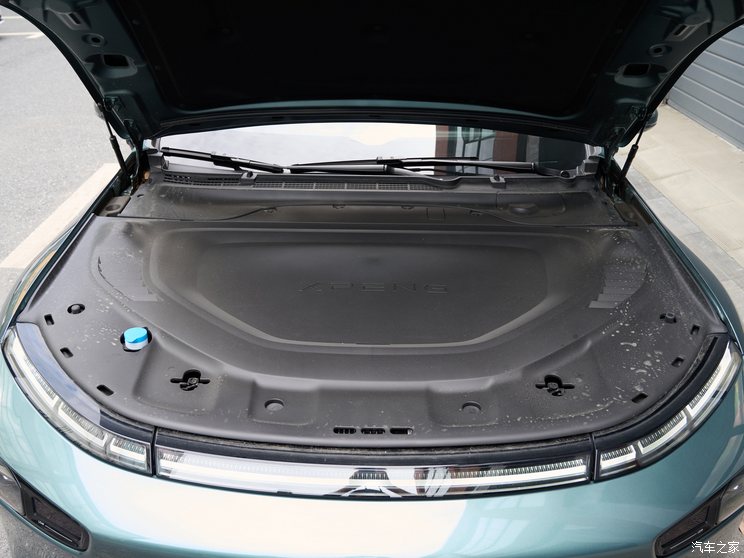 小鹏汽车 小鹏P7 2024款 P7i 550 Max 小鹏汽车 小鹏P7 2024款 P7i 550 Max