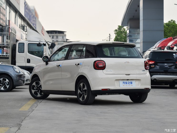 江汽集团 钇为3 2023款 405km Lite 江汽集团 钇为3 2023款 405km Lite