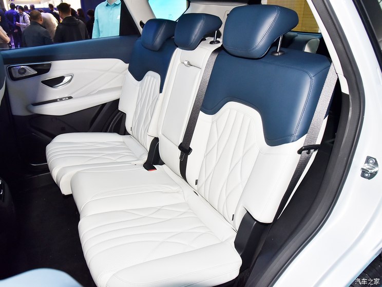 奇瑞汽车 捷途山海L7 2024款 基本型 奇瑞汽车 捷途山海L7 2024款 基本型