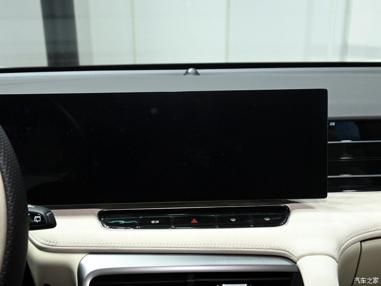 上汽集团 荣威D5X DMH 2024款 1.5T 顶配 上汽集团 荣威D5X DMH 2024款 1.5T 顶配