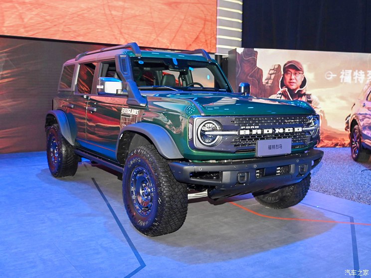 江铃福特 福特烈马 2024款 2.3T 大沼泽地 江铃福特 福特烈马 2024款 2.3T 大沼泽地