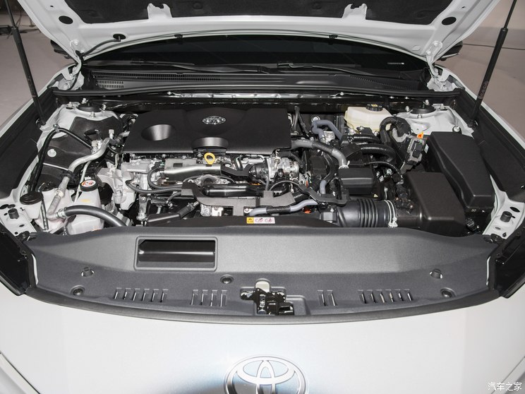 广汽丰田 凯美瑞 2024款 双擎 2.0HS 运动版 广汽丰田 凯美瑞 2024款 双擎 2.0HS 运动版