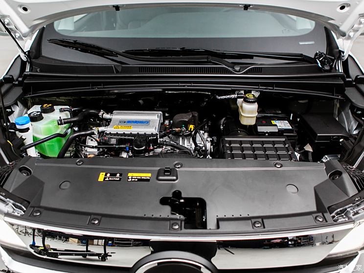 广汽乘用车 传祺M6 MAX 2024款 高配版 广汽乘用车 传祺M6 MAX 2024款 高配版