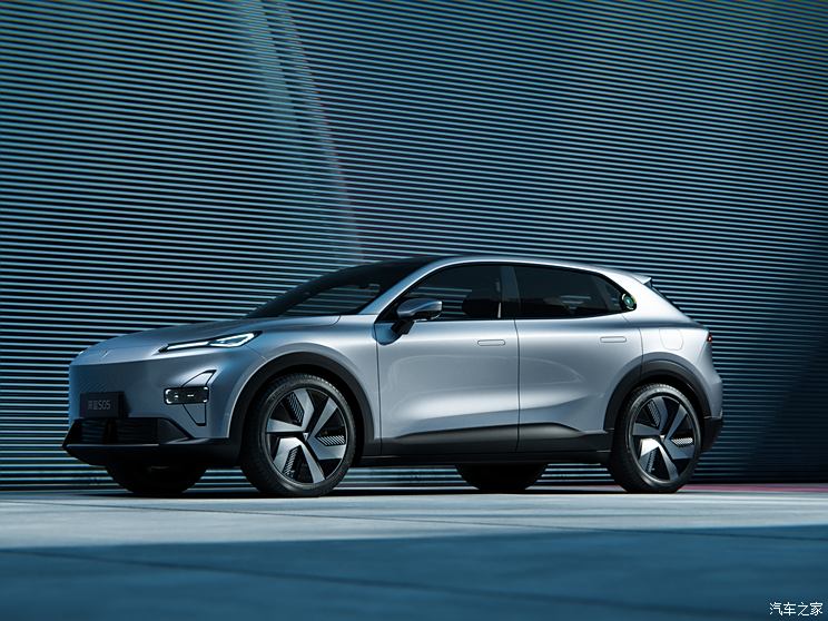 深蓝汽车 深蓝S05 2024款 纯电版 深蓝汽车 深蓝S05 2024款 纯电版