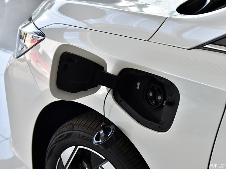 北京汽车 北京EU5 PLUS 2024款 R500 标准出行版 北京汽车 北京EU5 PLUS 2024款 R500 标准出行版