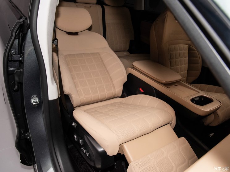 星途 星纪元 ET 2024款 纯电 655 Ultra 星途 星纪元 ET 2024款 纯电 655 Ultra