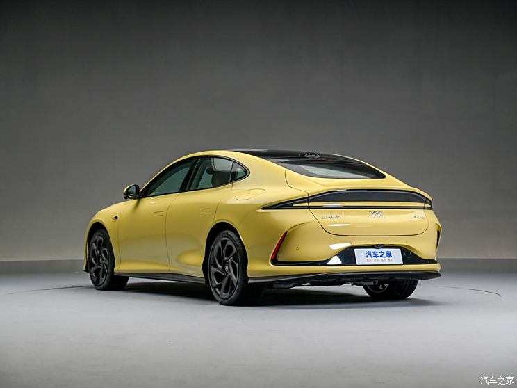 智己汽车 智己L6 2024款 Max 超强性能版 智己汽车 智己L6 2024款 Max 超强性能版