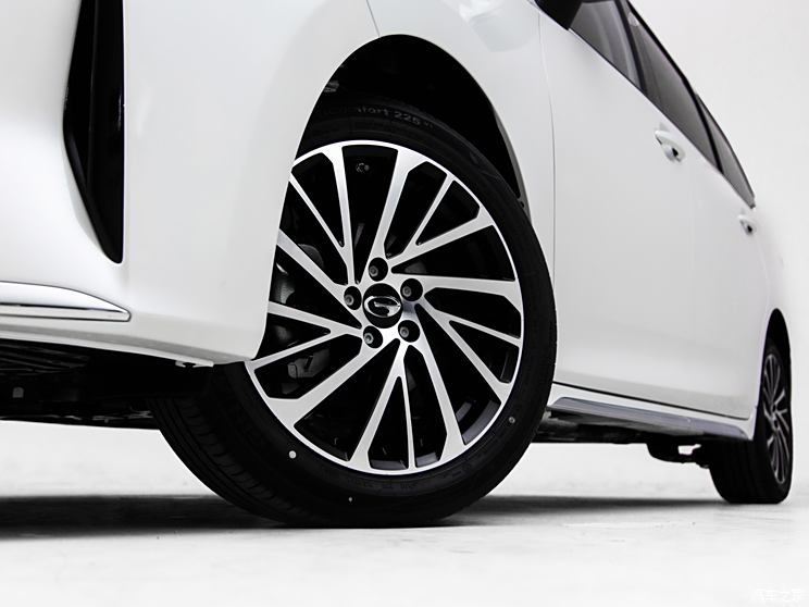 广汽乘用车 传祺M6 MAX 2024款 高配版 广汽乘用车 传祺M6 MAX 2024款 高配版