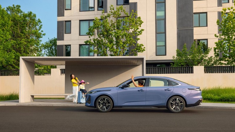 全球家轿市场智慧新选择，长安第四代逸动上市，7.29万元起！-深圳汽车网