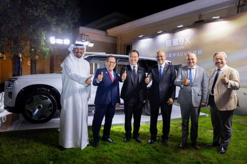 全球首次40国大使品鉴中国豪车  卡塔尔大使现场下单  阿盟驻华大使当场飙古诗-深圳汽车网